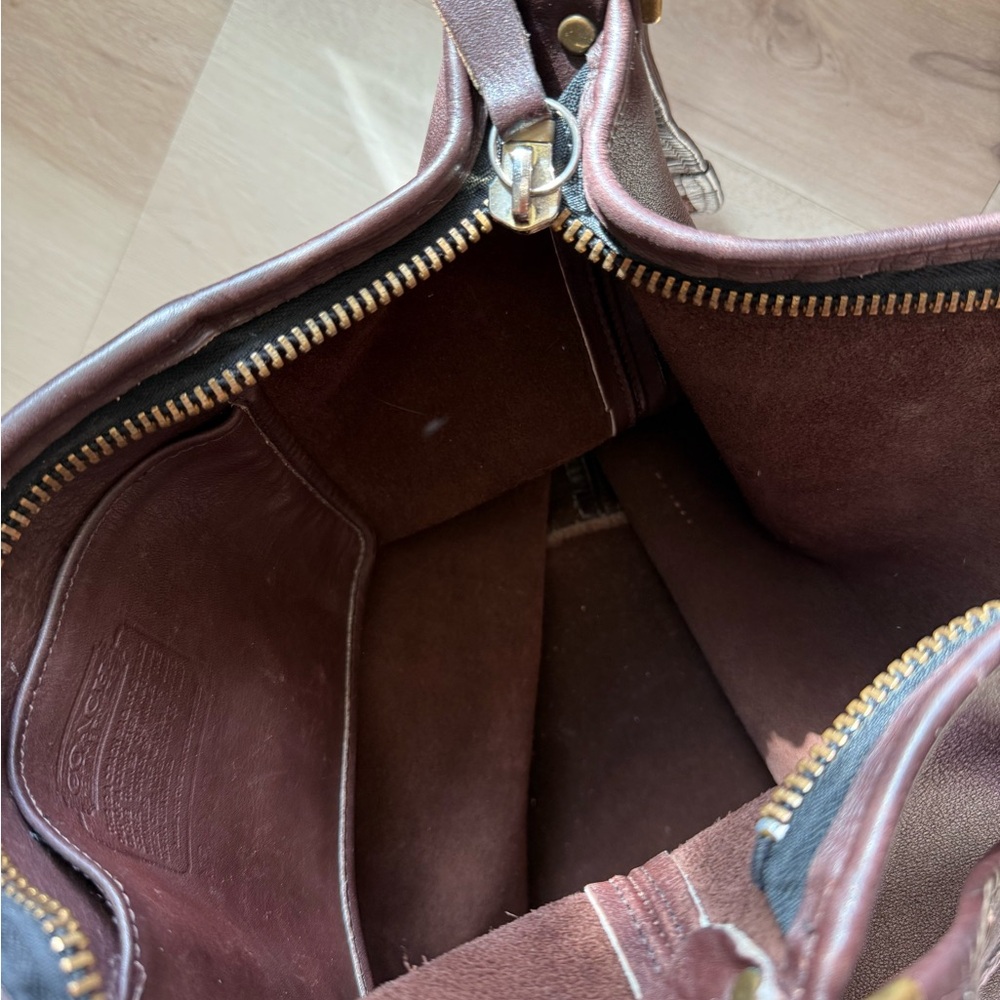 S O L D !!  Vintage Coach Dark Brown Leather Messenger Bag - Picture 6 of 8